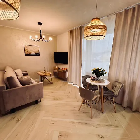 Sunset Apartment *